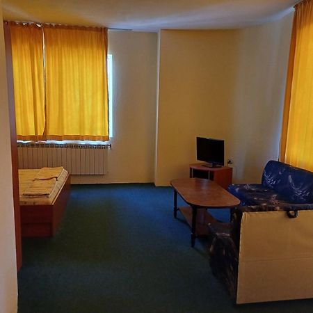 Интернационал Hotel Kulata Exterior foto